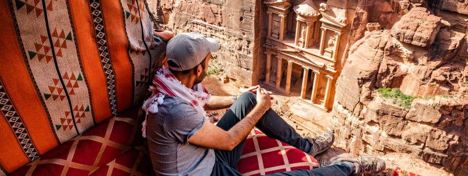 معاملات أجنبية بدون رسوم 